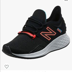 Size 7 new balance very gently used